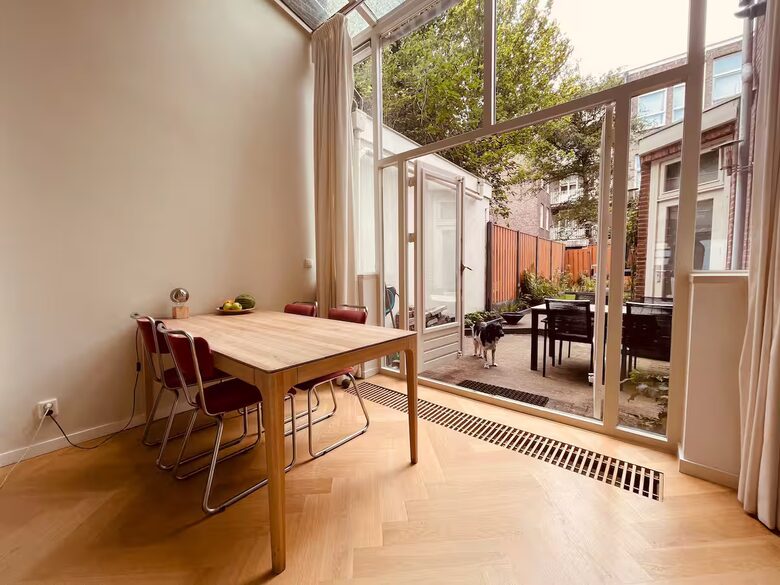 Bright Vondelpark Townhouse with Private Garden - Amsterdam, Netherlands