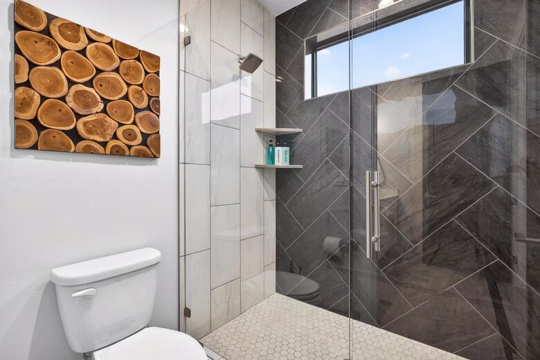 Luxury 7BR Escape Near Zion with Private Pool - Hurricane, Utah