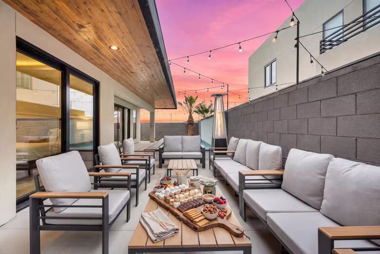 Luxury 7BR Escape Near Zion with Private Pool - Hurricane, Utah