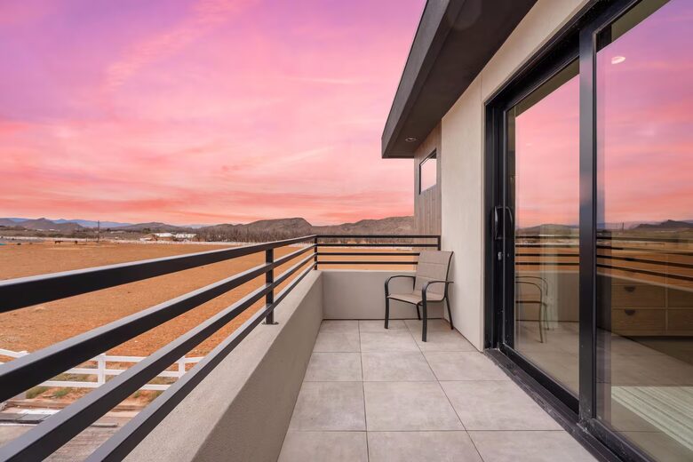 Luxury 7BR Escape Near Zion with Private Pool - Hurricane, Utah