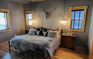 King bedroom with private 3/4 bathroom