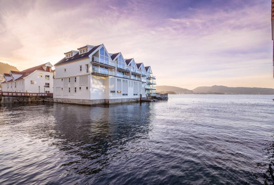 Modern Luxury Overlooking the Sea - Bergen, Norway