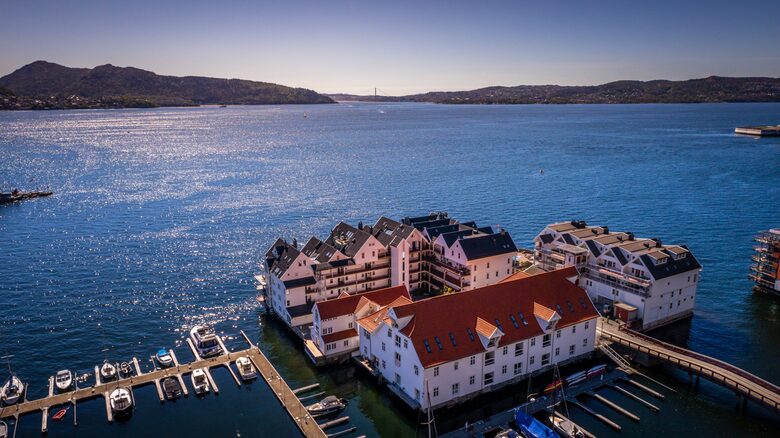 Modern Luxury Overlooking the Sea - Bergen, Norway
