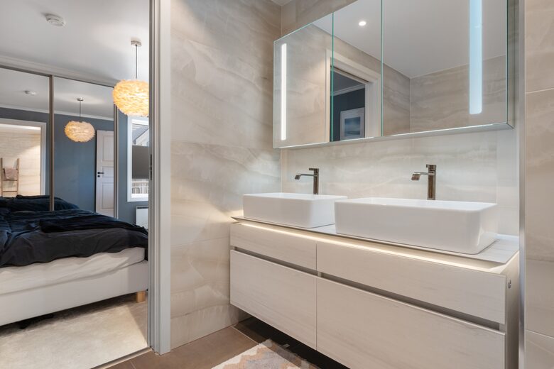 Modern Luxury Overlooking the Sea - Bergen, Norway