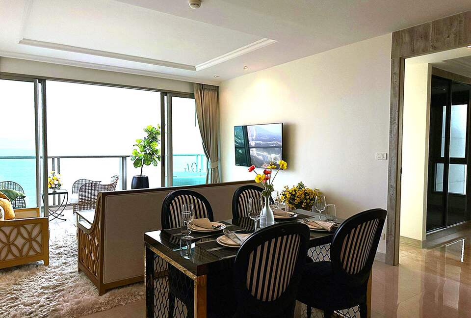 High-Floor Ocean View Retreat in Na Jomtien - Mueang Chon Buri, Thailand