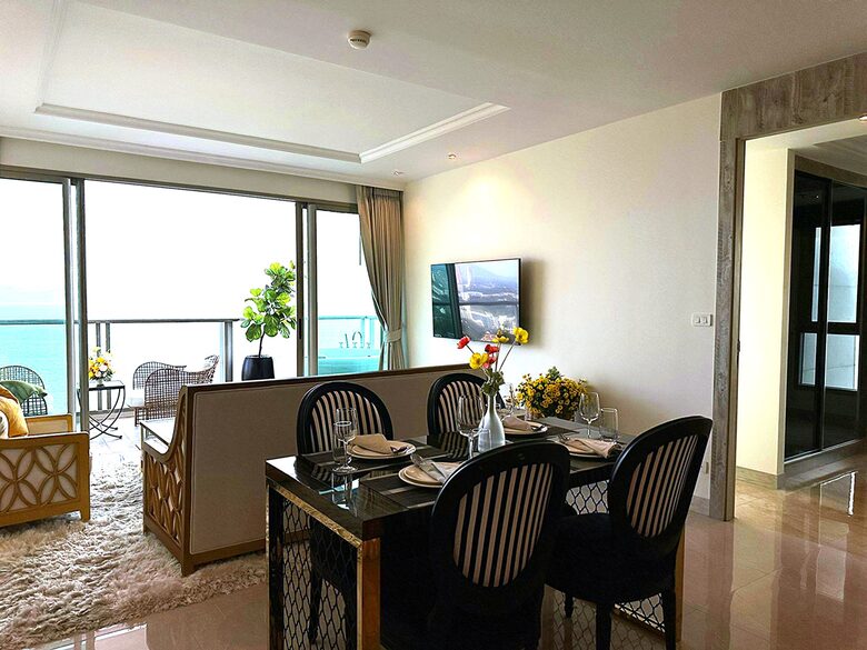 High-Floor Ocean View Retreat in Na Jomtien - Mueang Chon Buri, Thailand