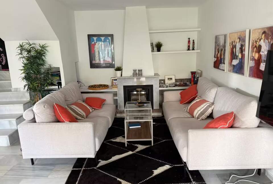 Tasteful Family Home in Estepona - Estepona, Spain