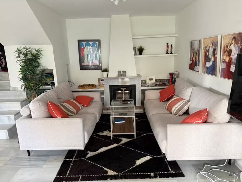 Tasteful Family Home in Estepona - Estepona, Spain