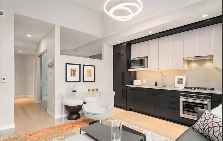 Seattle Penthouse Living with Skyline & Stadium Views - World Cup 2026 Weeks Available! - Seattle, Washington