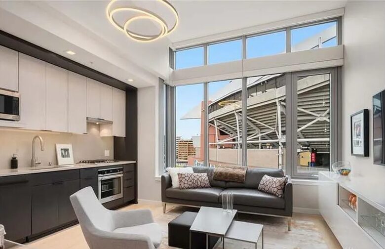 Seattle Penthouse Living with Skyline & Stadium Views - World Cup 2026 Weeks Available! - Seattle, Washington