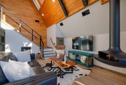 Contemporary A-Frame Retreat in the Great Smoky Mountains - Sevierville, Tennessee