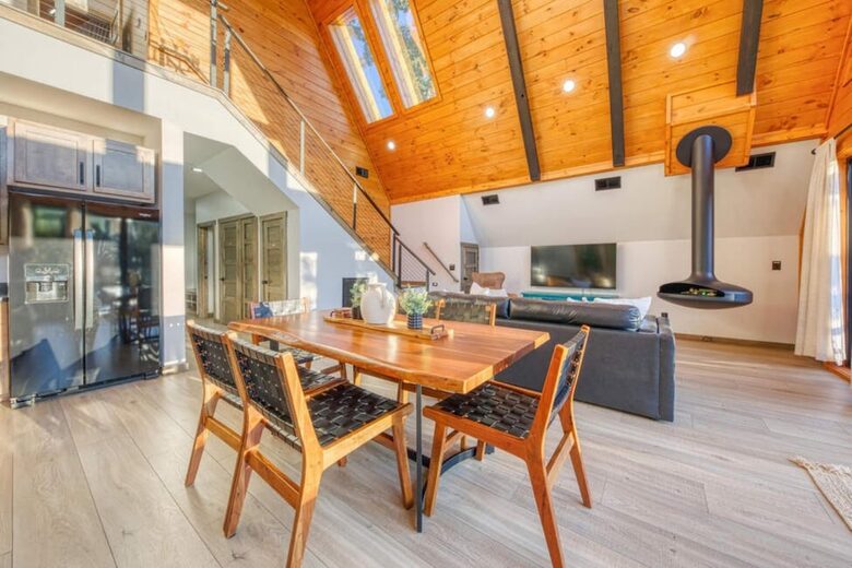 Contemporary A-Frame Retreat in the Great Smoky Mountains - Sevierville, Tennessee