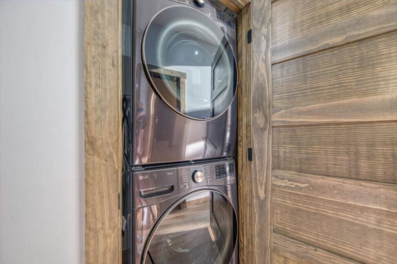 Contemporary A-Frame Retreat in the Great Smoky Mountains - Sevierville, Tennessee