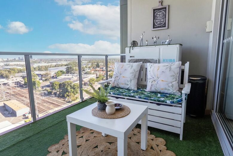 Modern High-Rise Retreat with City Views - Granville, Australia