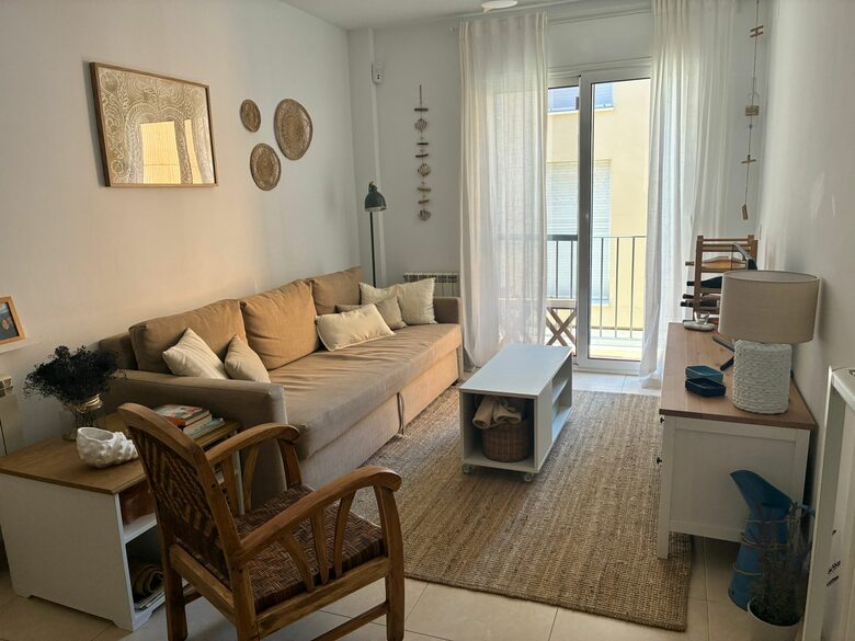 Seaside Apartment on a Quiet Pedestrian Street - Palamós, Spain