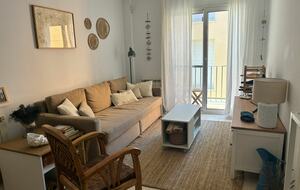 Seaside Apartment on a Quiet Pedestrian Street - Palamós, Spain