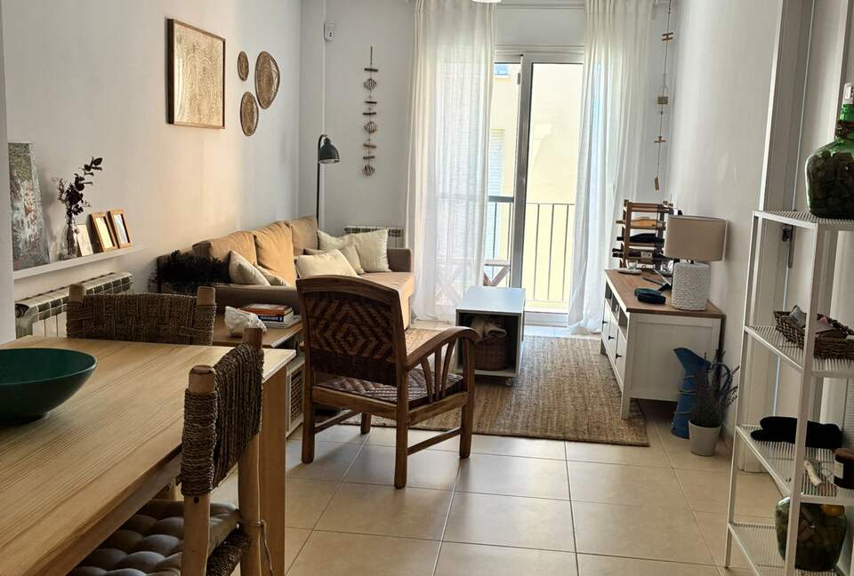 Seaside Apartment on a Quiet Pedestrian Street - Palamós, Spain