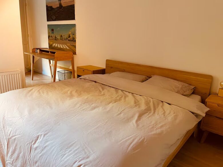 Bright Vondelpark Townhouse with Private Garden - Amsterdam, Netherlands