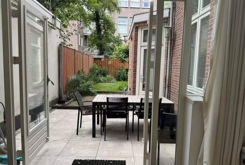 Bright Vondelpark Townhouse with Private Garden - Amsterdam, Netherlands