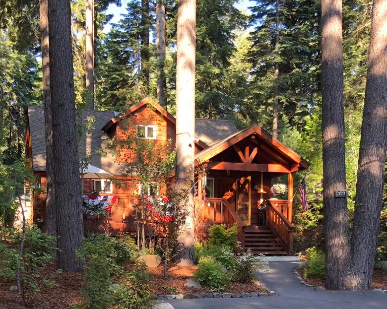 Walkable Lake Tahoe Escape Near Dining & Beach - Tahoe City, California