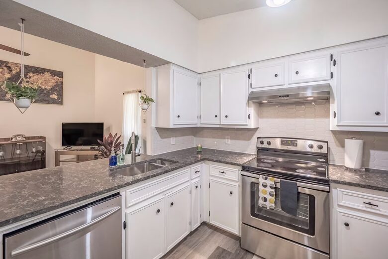 Comfortable Austin Retreat with Easy City Access - Austin, Texas