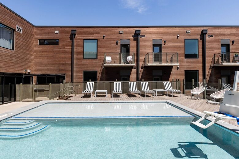 East Austin Studio Walkable to Dining & Nightlife - Austin, Texas