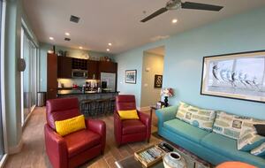 Diamond Beach Resort Retreat with Gulf Views & Lazy River - Galveston, Texas