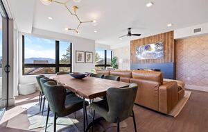 Top-Floor Frisco Retreat with Hot Tub & Mountain Views - Frisco, Colorado