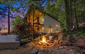 Lake Lanier Modern Lakefront | Private Dock & Fire Pit - Dawsonville, Georgia