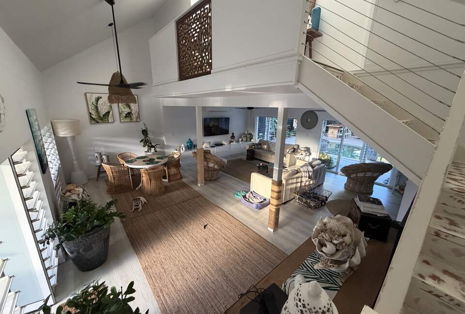 Tropical North Queensland Beachfront Retreat - Wongaling Beach, Australia