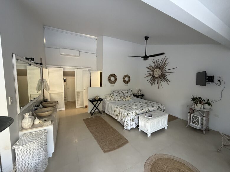 Tropical North Queensland Beachfront Retreat - Wongaling Beach, Australia