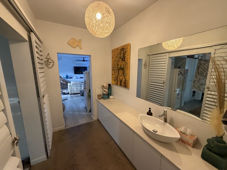 Tropical North Queensland Beachfront Retreat - Wongaling Beach, Australia