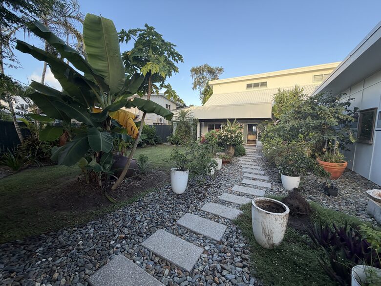 Tropical North Queensland Beachfront Retreat - Wongaling Beach, Australia