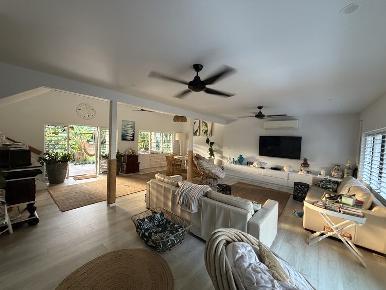 Tropical North Queensland Beachfront Retreat - Wongaling Beach, Australia