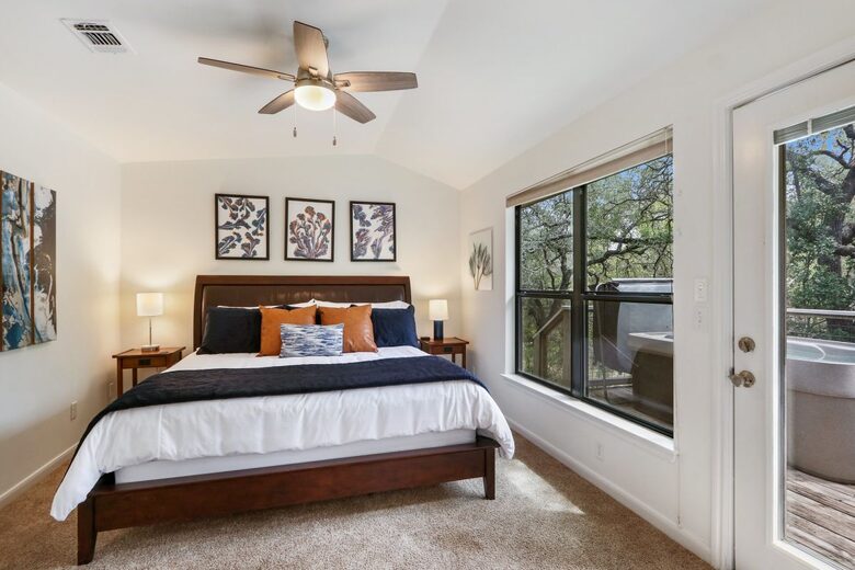 Creekside Hill Country Retreat Near Wimberley - Wimberley, Texas