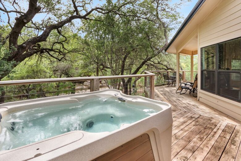 Creekside Hill Country Retreat Near Wimberley - Wimberley, Texas