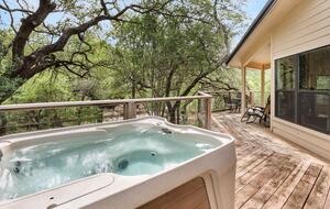 Creekside Hill Country Retreat Near Wimberley - Wimberley, Texas