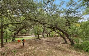 Creekside Hill Country Retreat Near Wimberley - Wimberley, Texas