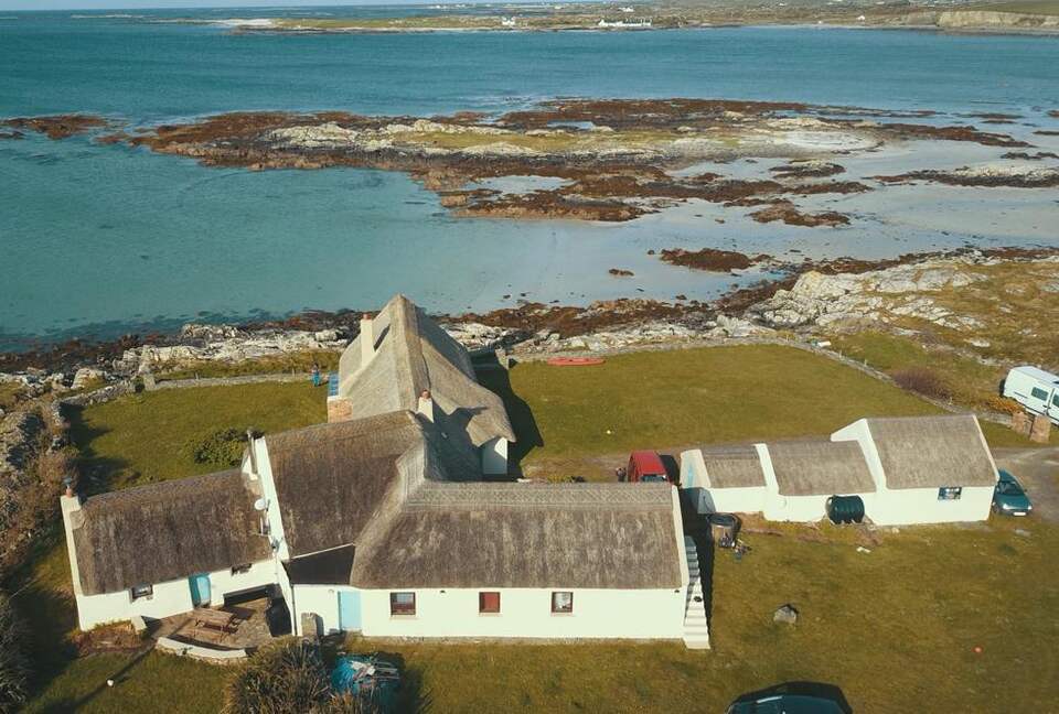 Star Gazer’s Escape on the Galway Shore - Ballyconneeley, Ireland