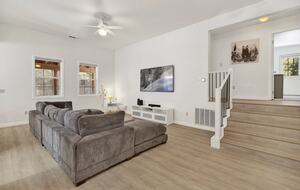 Large Alpine Retreat in Castle Glen Estates - Big Bear Lake, California