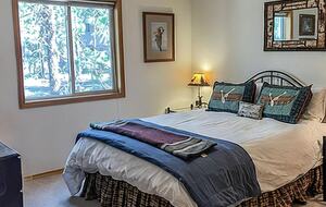 The Sunriver Lodge House at the Deschutes River - Sunriver, Oregon
