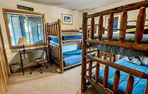 The Sunriver Lodge House at the Deschutes River - Sunriver, Oregon