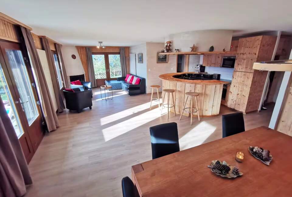 Mountain Apartment with Panoramic Swiss Views - Veysonnaz, Switzerland