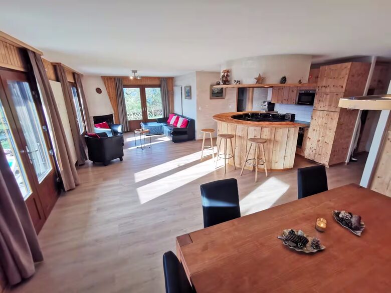 Mountain Apartment with Panoramic Swiss Views - Veysonnaz, Switzerland