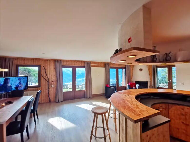 Mountain Apartment with Panoramic Swiss Views - Veysonnaz, Switzerland