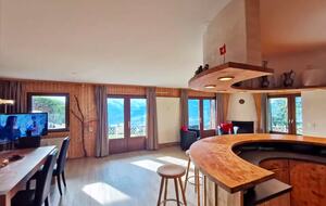 Mountain Apartment with Panoramic Swiss Views - Veysonnaz, Switzerland