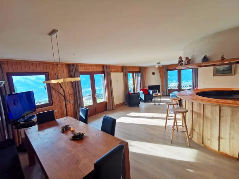 Mountain Apartment with Panoramic Swiss Views - Veysonnaz, Switzerland