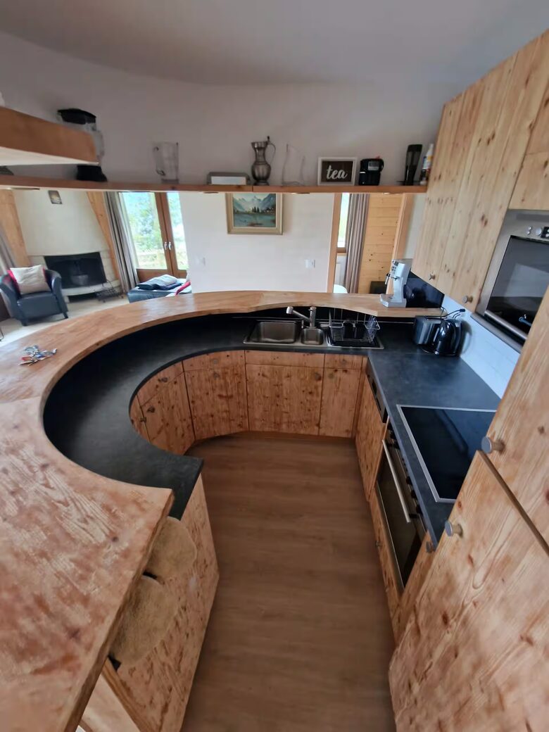 Mountain Apartment with Panoramic Swiss Views - Veysonnaz, Switzerland