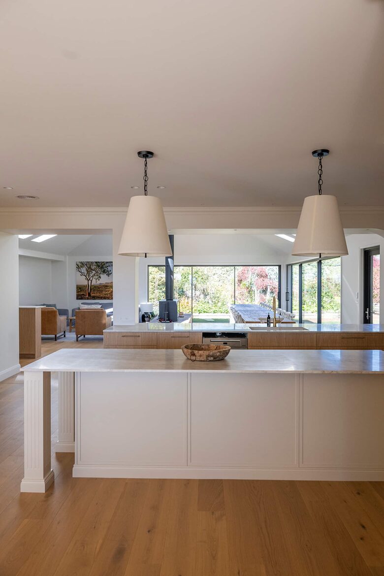 A Country House Above the Vines - Canobolas, Australia