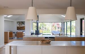A Country House Above the Vines - Canobolas, Australia